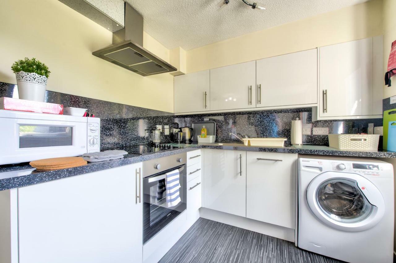 Stunning Studio Apartment Castle View เอดินบะระ ภายนอก รูปภาพ